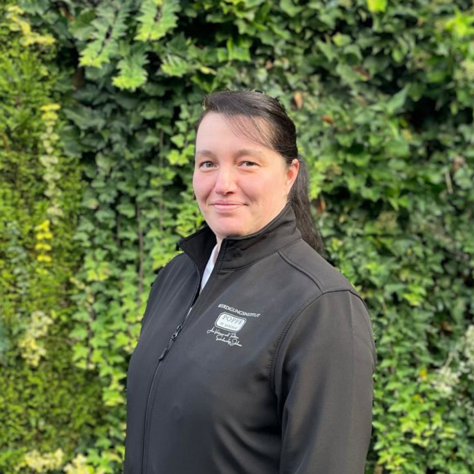 Jasmin Intorf - Wegbegleiterin bei Beerdigungsinstitut Poppe